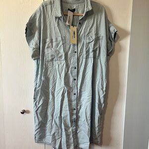 Silver Jeans Light Blue Tunic Top